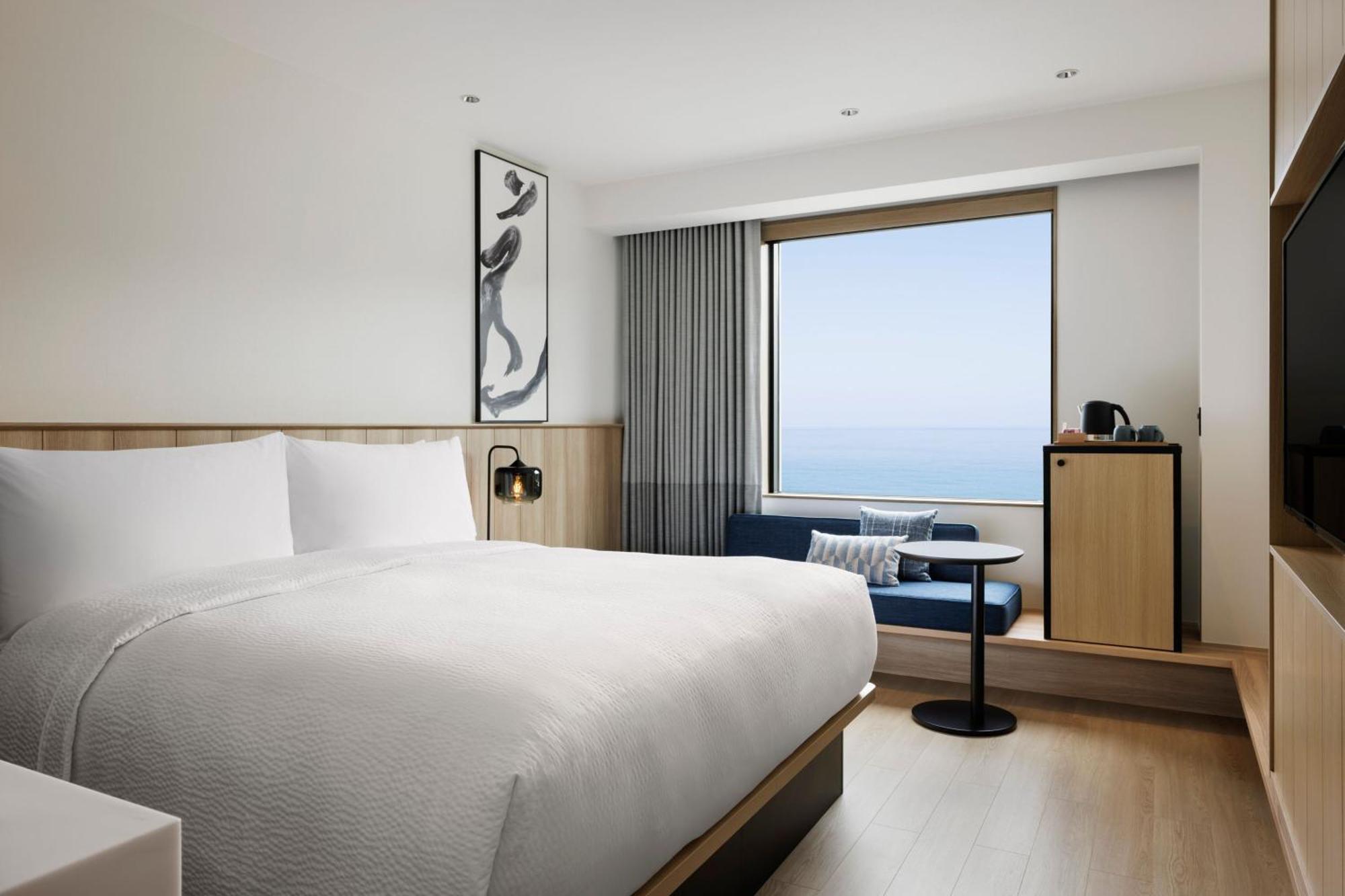 Отель Fairfield By Marriott Hyogo Awaji Higashiura Экстерьер фото